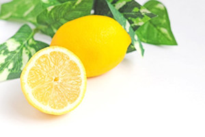クエン酸を含むレモン水や石鹸で手洗い