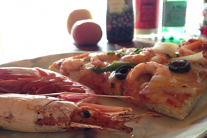 好きなピザの具材ランキング⇒人気の肉、海鮮のピザの具３位：エビ、シーフードピザ
