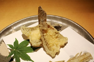 秋の天ぷらと旬の食材の変わり種⇒魚の天ぷら：ハゼ