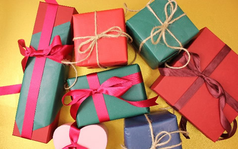 クリスマス会のプレゼント交換！子供の贈り物の値段・予算相場はいくら？