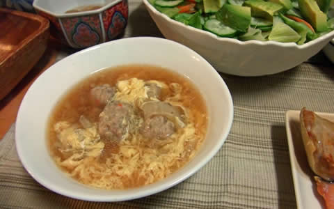中華スープの付け合わせ。コーンたっぷり中華スープに、もう１品！おすすめ！定番・人気・簡単レシピ