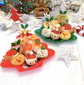クリスマスのお寿司の人気レシピ：丸く握ってクリスマスキャラでデコレーション