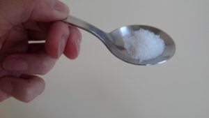 砂糖、グラニュー糖は「小さじ１＝4g、大さじ１＝12g、１カップ＝180g」