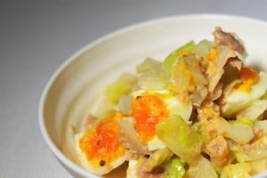 半熟卵のコールスロー：キャベツ＆半熟卵の副菜・付け合わせ