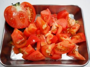 カットしたトマトの日持ち・賞味期限：冷蔵・野菜室７日