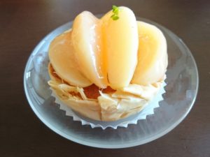 桃タルトの「桃」の冷蔵保存：１日、翌日まで（カットした場合）