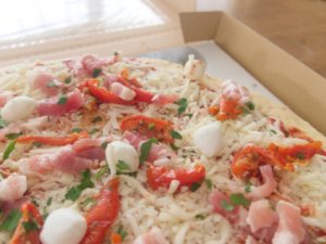 人気！ピザに合うスープの献立⇒付け合わせの野菜・肉・魚介の具材の簡単レシピ