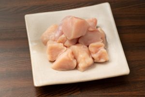 鶏肉の日持ち：常温：NG、冷蔵：２、３日、冷凍：１か月