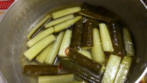 ピクルスの茹でる野菜、ピクルスの下処理の方法