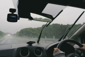 雨の日にＮＧなお出かけスポット：ドライブ