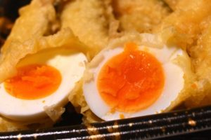 冷凍できない天ぷら：卵の天ぷら