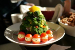 クリスマスに合うサラダ献立と人気レシピ：クリスマスのツリーサラダ
