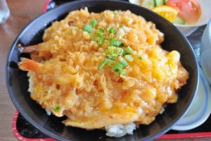 海老の天ぷらを再加熱して食べる！おすすめのレシピ：天とじ丼