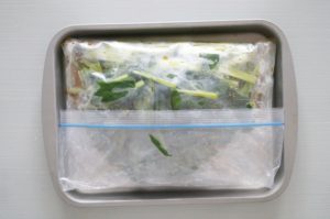 小松菜のオイル蒸しを冷凍保存する方法：ジップロックで２週間