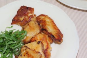 玉ねぎドレッシングに合う料理：鶏むね肉のソテー