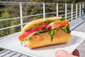 好きなサンドイッチの具ランキング４位：ベーコン・レタス・トマトのサンドイッチ