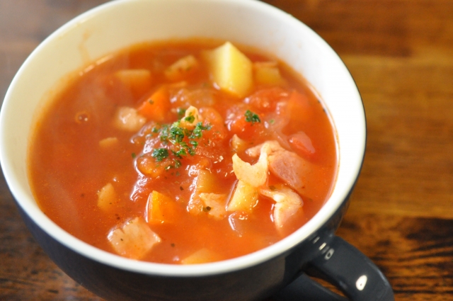 酸っぱくない生トマトのトマトスープの人気レシピ！夏に美味しいスープを紹介
