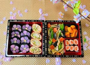 お花見弁当ランキング３位：海苔巻き＋稲荷寿司（おかずの人気料理メニュー）