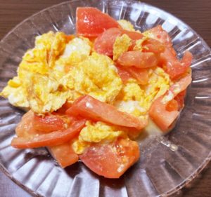 トマトと卵炒め