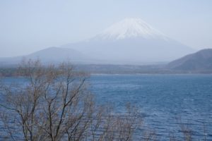 黄砂が日本に飛来する時期とピーク＋PM2.5と日本で多い地域は北九州⇒福岡