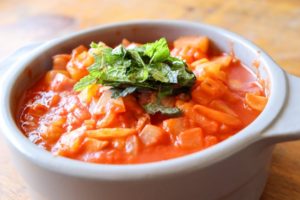 バターチキンカレーに合うスープ：ミネストローネ