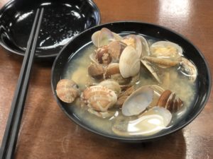 カレイの干物に合う汁物とスープ：貝汁