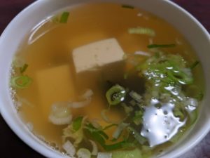 エビチリに合うスープ：豆腐＋ネギの中華スープ