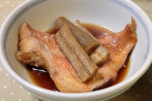 サバ以外⇒味噌煮に合う魚は「赤魚のメヌケ」が簡単でお手軽な魚